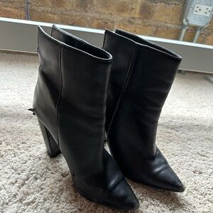 Steve Madden black booties